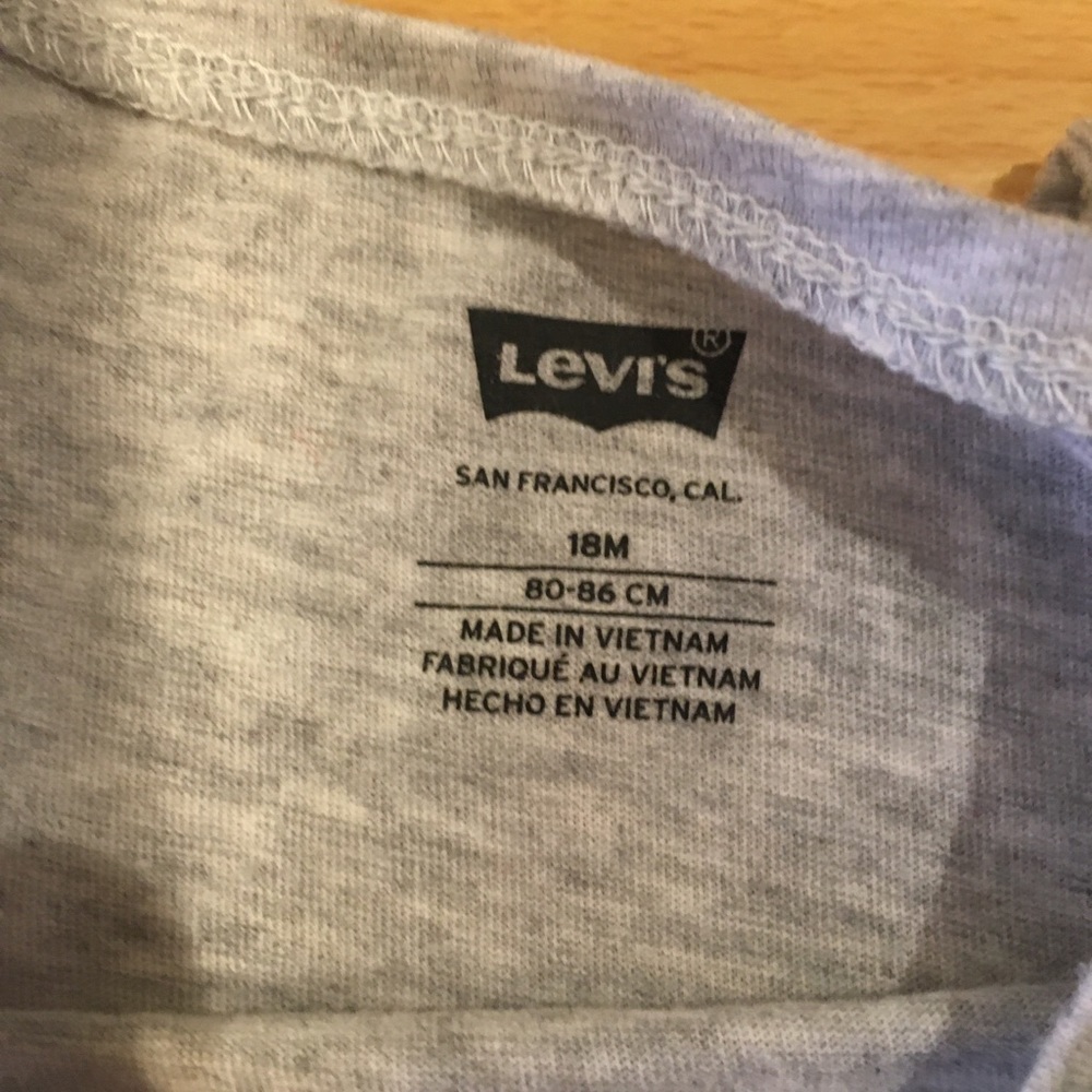 Levi’s 18M Spring Set - Picture 2 of 3